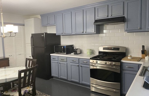Duluth Apartment | This guesthouse is our The Cozy Romantic Getaway