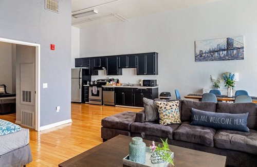Gaslamp Quarter Hotel | This hotel is a 1 bedroom(s), 1 bathrooms, located in San Diego, CA.