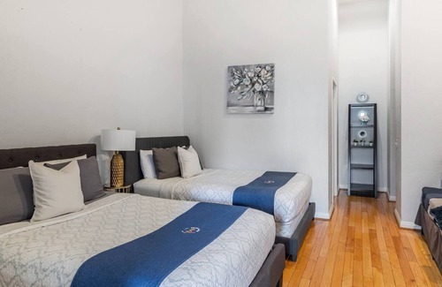 Gaslamp Quarter Hotel | This hotel is a 1 bedroom(s), 1 bathrooms, located in San Diego, CA.