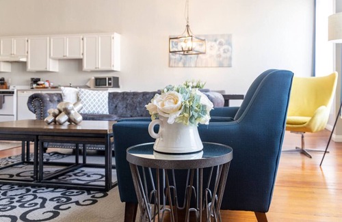 Gaslamp Quarter Hotel | This hotel is a 1 bedroom(s), 1 bathrooms, located in San Diego, CA.