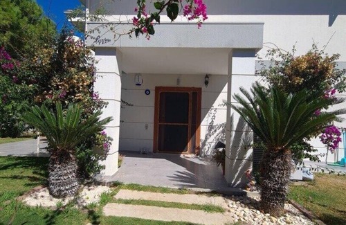 Cesme House | This house is a 0 bedroom(s), 2.5 bathrooms, located in Çeşme, İzmir.