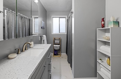 Walla Walla East House | This house is a 2 bedroom(s), 1.5 bathrooms, located in Walla Walla, WA.