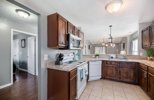 Goose Creek House | This house is a 2 bedroom(s), 2 bathrooms, located in Charleston, SC.