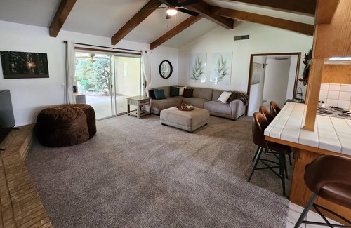 Fresno House | This house is a 3 bedroom(s), 2 bathrooms, located in Fresno, CA.