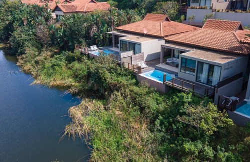 Port Zimbali House | This house is a 3 bedroom(s), 3 bathrooms, located in Dolphin Coast, KwaZulu-Natal.