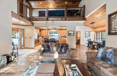 Dogwood Mountain House | This house is a 4 bedroom(s), 3 bathrooms, located in Shaver Lake, CA.