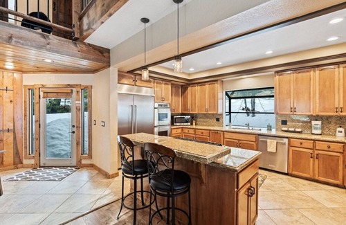 Dogwood Mountain House | This house is a 4 bedroom(s), 3 bathrooms, located in Shaver Lake, CA.