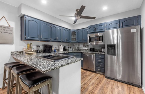 Belleville House | This house is a 4 bedroom(s), 3 bathrooms, located in Belleville, IL.