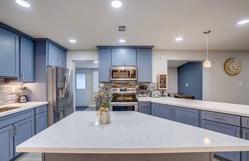 New Papago Parkway House | This house is a 4 bedroom(s), 3 bathrooms, located in Scottsdale, AZ.