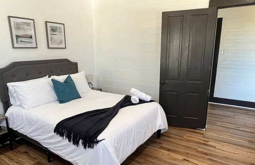Rincon House | This house is a 4 bedroom(s), 2.5 bathrooms, located in Rincon, GA.