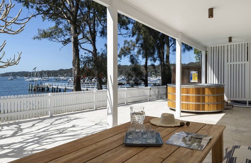 Clareville House | This house is a 6 bedroom(s), 4 bathrooms, located in Clareville , NSW.