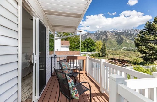 Sandy House | This house is a 7 bedroom(s), 4.5 bathrooms, located in Sandy, UT.