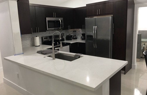 Tamiami House | This is a private Home, 4 Bedrooms, 3 Bathrooms Sleeps 8
