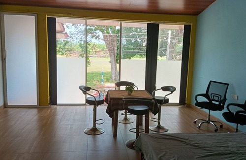 Negombo House | This Is It Airport Hotel and Restaurant
