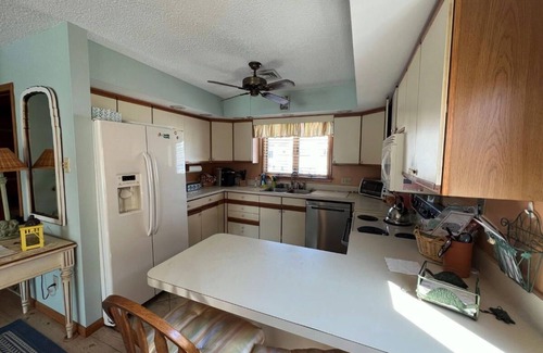 Dennisville House | This lovely 3 bedroom 2 and a half bath home is located directly on the bay in Sea Isle City