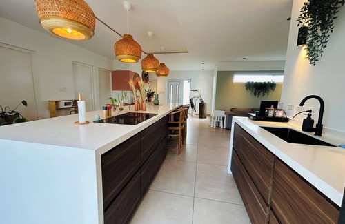 Alto Vista Villa | This Modern & Charming Villa Is Truly One of a Kind.n9 minute drive to beaches.