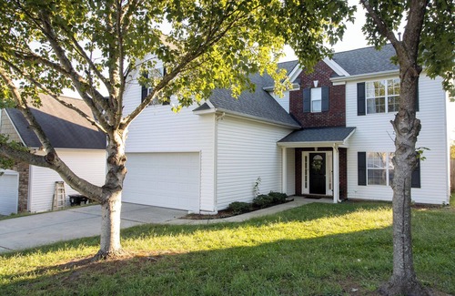 Concord House | This Spacious 4-bedroom pet friendly house with WiFi and AC in charming Concord.