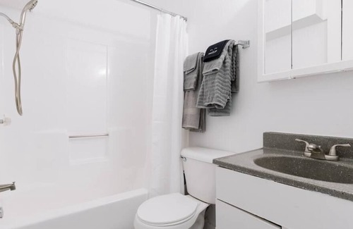 Riverside Apartment | This studio is a 1 bedroom(s), 1 bathrooms, located in Tempe, AZ.