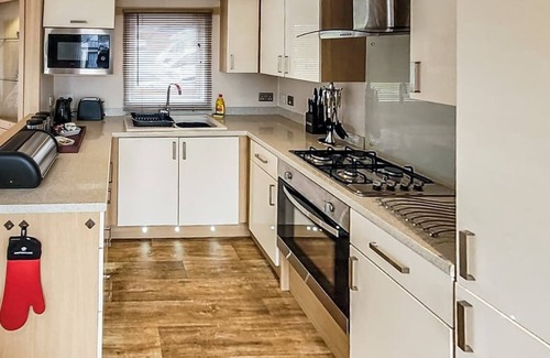 Bumble's Green House | This stylish and contemporary holiday home is great for a family getaway.