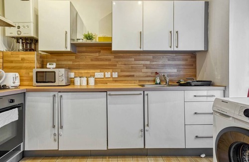 Rusholme Apartment | This stylish and central apartment in the heart of Manchester