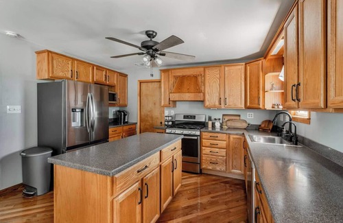 Steelville House | This stylish and spacious 3 bedroom home overlooks the beautiful farm fields in Southern Lancaster County