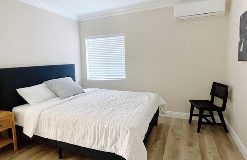 El Monte House | This stylish place to stay is perfect for group and family trips
