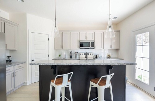 Lakewood House | This townhouse is a 0 bedroom(s), 2.5 bathrooms, located in Nashville, TN.