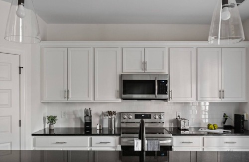 Lakewood House | This townhouse is a 3 bedroom(s), 2.5 bathrooms, located in Nashville, TN.