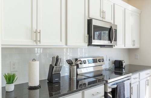 Lakewood House | This townhouse is a 3 bedroom(s), 2.5 bathrooms, located in Nashville, TN.