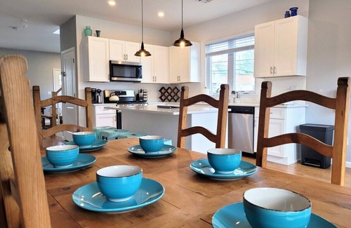 Neptune City House | This townhouse is a 4 bedroom(s), 2.5 bathrooms, located in Neptune City, NJ.