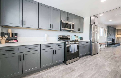 Las Vegas Villa | This villa is a 3 bedroom(s), 2 bathrooms, located in Las Vegas, NV.