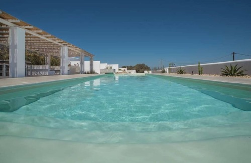 Stelida Villa | This villa is a 3 bedroom(s), 3.5 bathrooms, located in Naxos, Naxos.