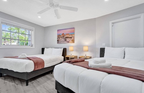 South Corals Villa | This villa is a 4 bedroom(s), 2 bathrooms, located in Oakland Park, FL.