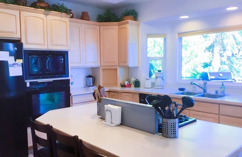 Freeland House | This Whidbey Island waterfront vacation home is your own private resort.