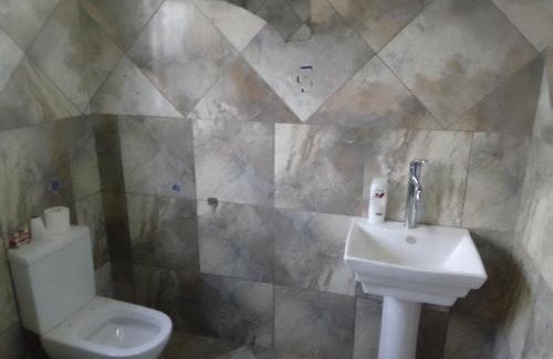 Tembisa House | Thiwani Guest House