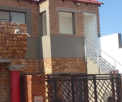 Tembisa House | Thiwani Guest House