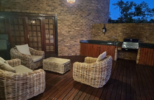 Bela-Bela House | Tholo Private Game Lodge, Mabalingwe