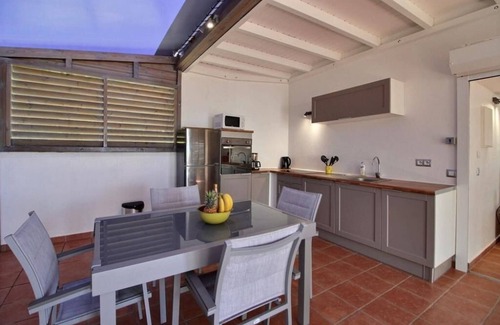 Morel Apartment | THOMANA apartment, private jacuzzi, beach 100 m away