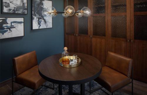 Downtown San Antonio Hotel | Thompson San Antonio - Riverwalk, by Hyatt