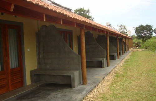 Nintavur Hotel | Thompukandam Village Resort