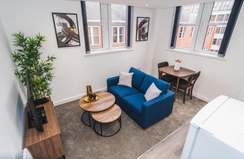 Wakefield Bed & Breakfast | Thornhill House Apartments by VICHY