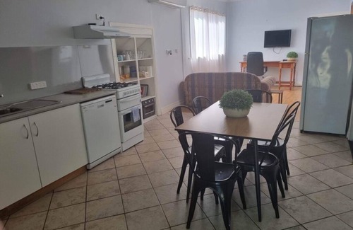 Broken Hill House | Thornton House - Short/Long term Accomodation