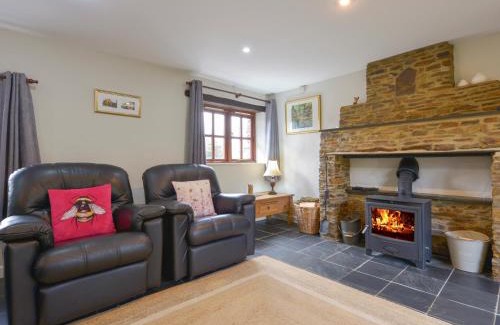 Okehampton House | Thorny Tallet