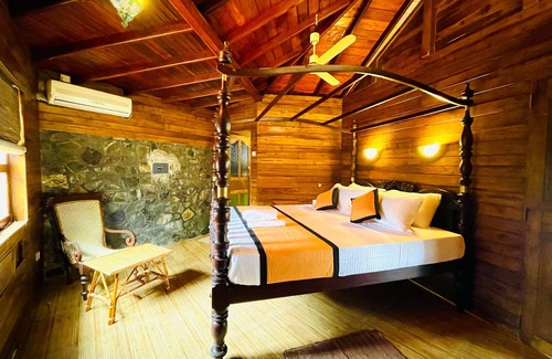 Koggala Bed & Breakfast | Thotupola Lakehouse