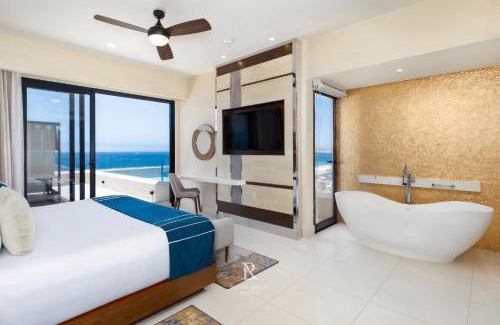 San Jose del Cabo Resort | Three BD Penthouse Ocean Front-Villa La Valencia
