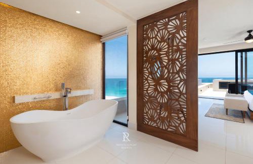 San Jose del Cabo Resort | Three BD Penthouse Ocean Front-Villa La Valencia