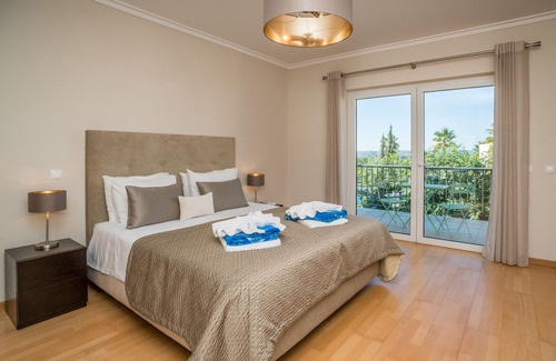 Penina House | Three-Bed Portimão Townhouse by Ideal Homes