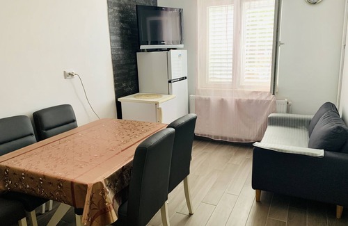 Sobra Apartment | Three bedroom apartment with terrace and sea view Sobra, Mljet (A-4926-a)
