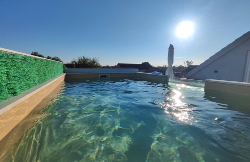 Drinovci Apartment | Three bedroom apartment with terrace Bačići, Krka (A-24721-a)