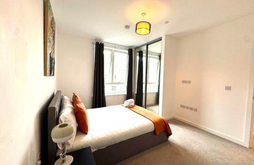 Thames Apartment | Three Bedroom Apartment Barking Riverside - London